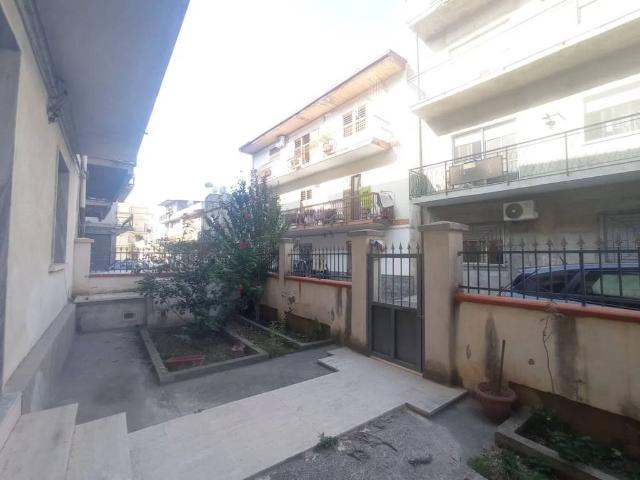 Appartamento in vendita a Calabria, Reggio Calabria