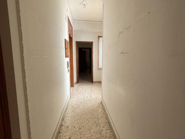 Appartamento in vendita a Calabria, Reggio Calabria