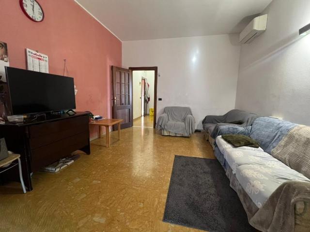 Appartamento in vendita a Spirito Santo-Orologio, Re