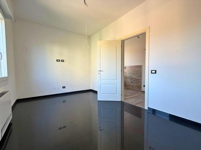 Appartamento in vendita a Mirabello, Re