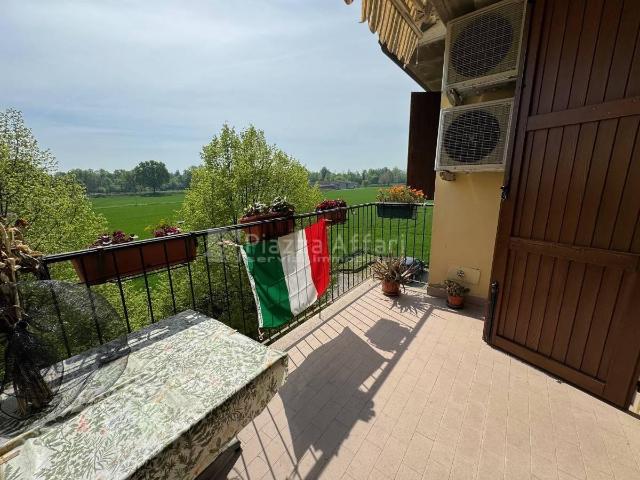Appartamento in vendita a Re, Reggio Emilia