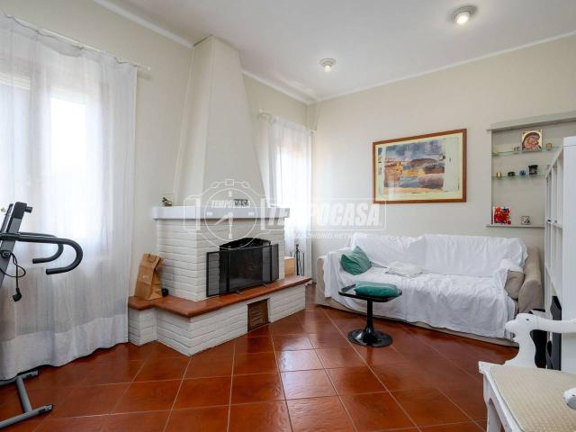 Appartamento in vendita a Re, Reggio Emilia