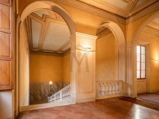Appartamento in vendita a Sant'Agostino città-Porta Castello, Re