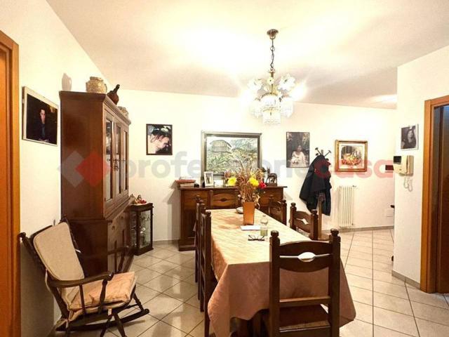 Appartamento in vendita a Val d’Enza, Re