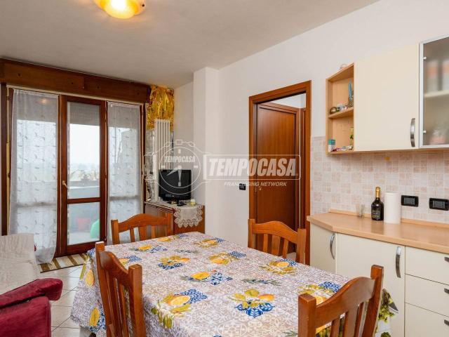 Appartamento in vendita a Re, Reggio Emilia