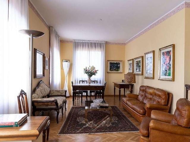 Appartamento in vendita a San Giacomo esterna, Re