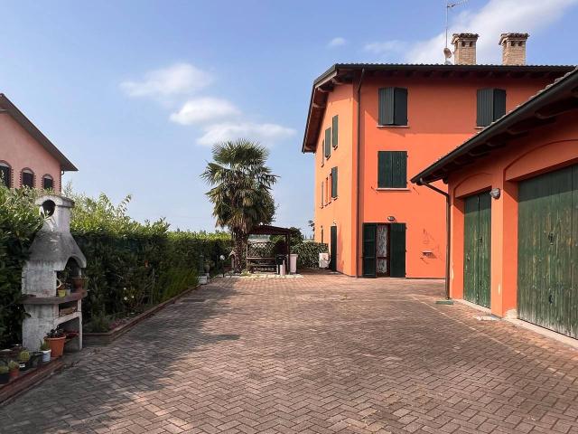 Appartamento in vendita a Cavazzoli, Re