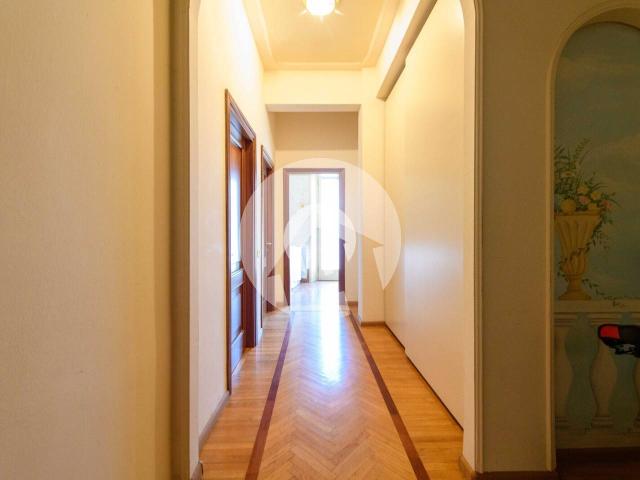 Appartamento in vendita a San Francesco-Giardini Pubblici, Re