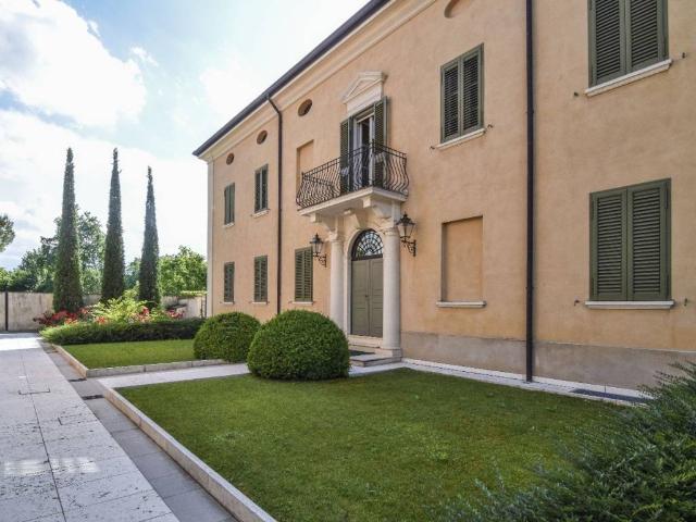 Appartamento in vendita a Canali, Re