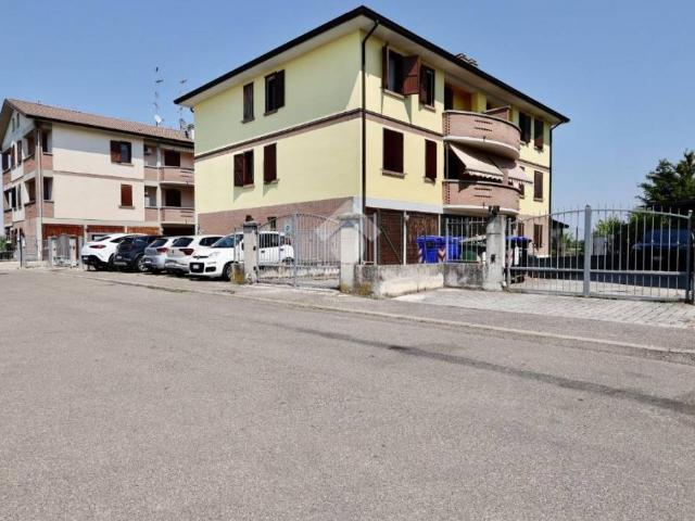 Appartamento in vendita a Massenzatico, Reggio Emilia
