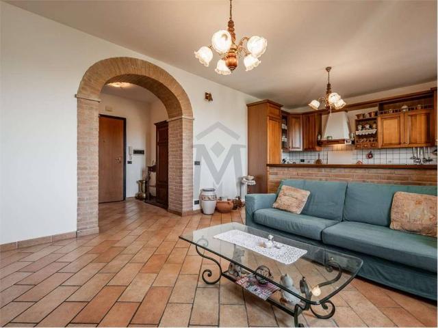 Appartamento in vendita a Canali, Re