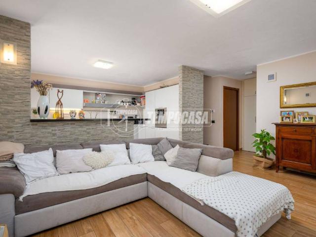 Appartamento in vendita a Massenzatico, Re