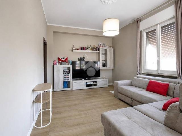 Appartamento in vendita a Re, Reggio Emilia