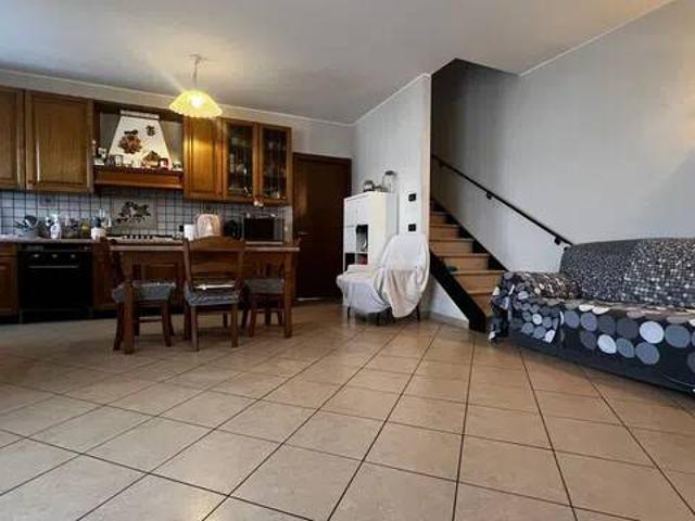 Appartamento in vendita a Sabbione, Re