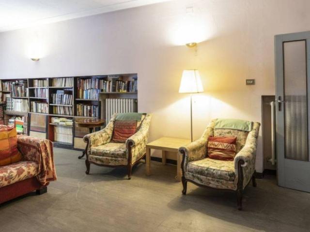 Appartamento in vendita a Sant'Agostino città-Porta Castello, Re