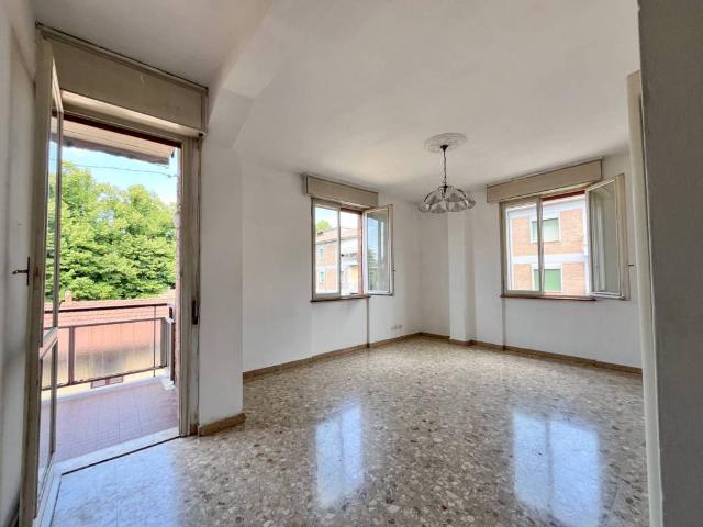 Appartamento in vendita a Re, Reggio Emilia