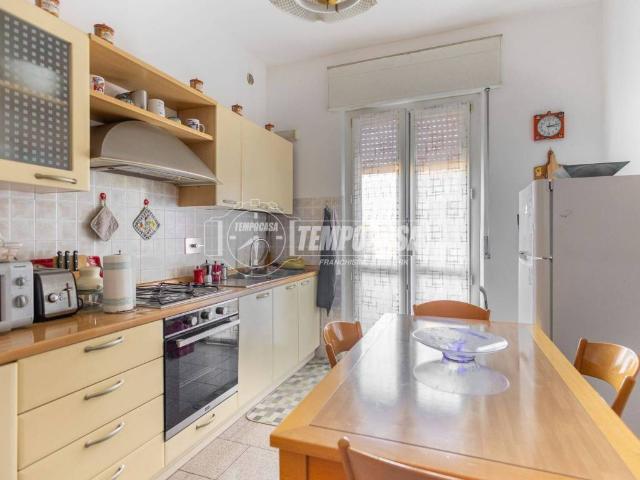 Appartamento in vendita a Spirito Santo-Orologio, Re