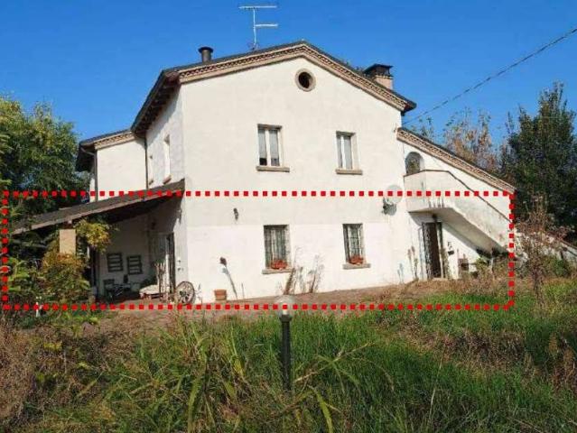 Appartamento in vendita a Re, Reggio Emilia