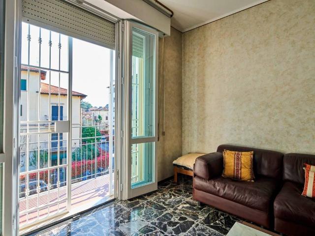Appartamento in vendita a Sant'Agostino esterna-Porta Castello, Re