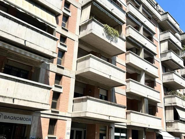 Appartamento in vendita a Re, Reggio Emilia