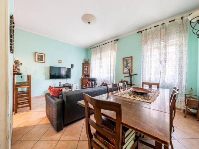Appartamento in vendita a Re, Reggio Emilia