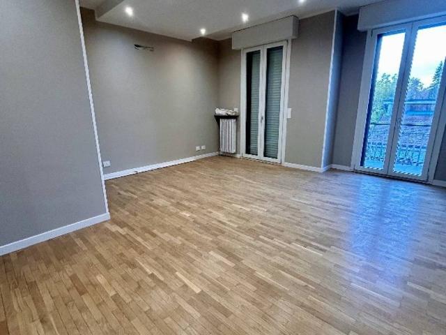 Appartamento in vendita a Re, Reggio Emilia