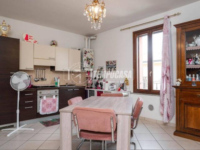 Appartamento in vendita a Sesso, Re