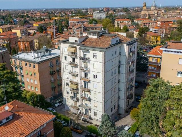 Appartamento in vendita a Sant'Agostino esterna-Porta Castello, Re