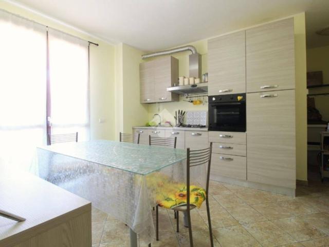 Appartamento in vendita a Re, Reggio Emilia
