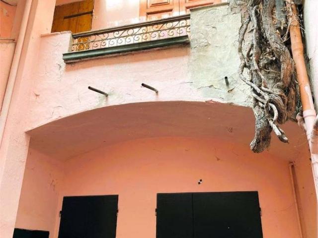 Appartamento in vendita a Sant'Agostino città-Porta Castello, Re