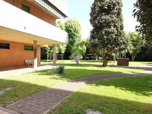 Appartamento in vendita a Re, Reggio Emilia