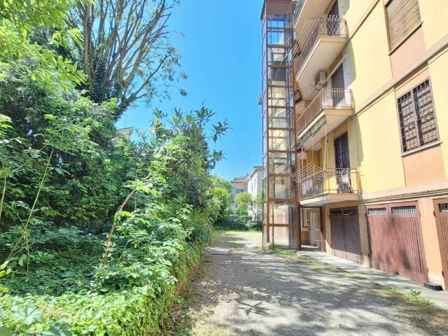 Appartamento in vendita a Sant'Agostino esterna-Porta Castello, Re