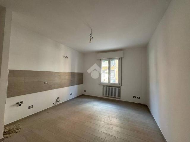 Appartamento in vendita a Sant'Agostino esterna-Porta Castello, Re