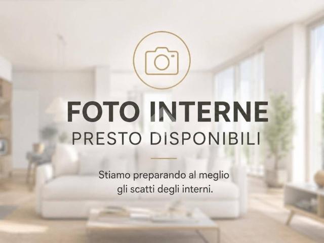 Appartamento in vendita a Re, Reggio Emilia