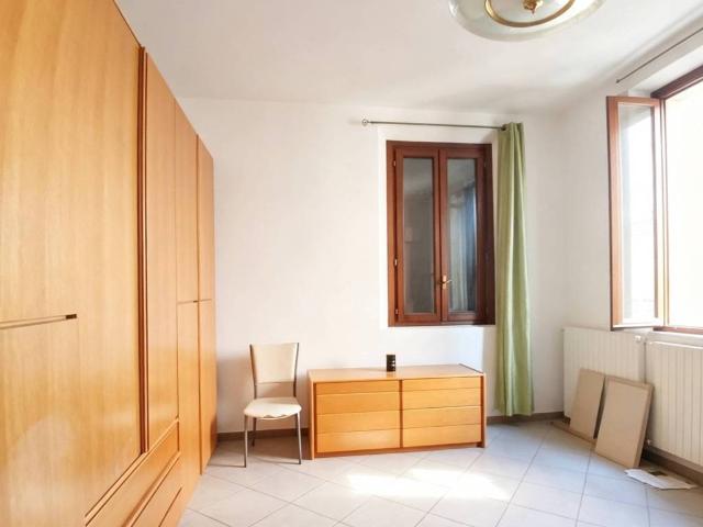 Appartamento in vendita a Tribunale, Reggio Emilia