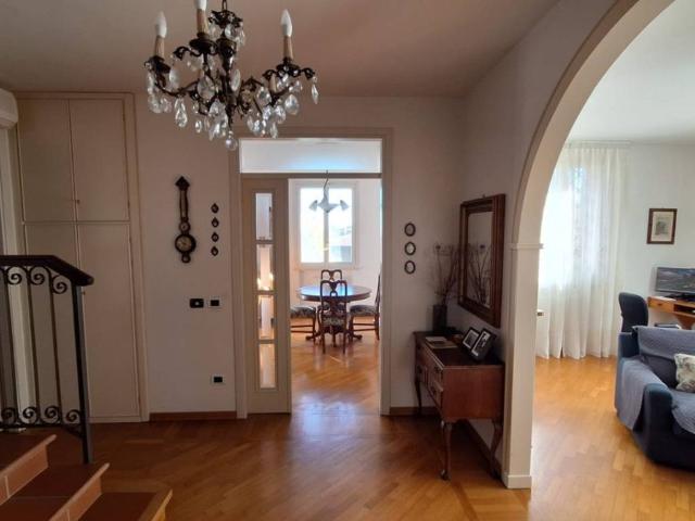Appartamento in vendita a Canali, Re