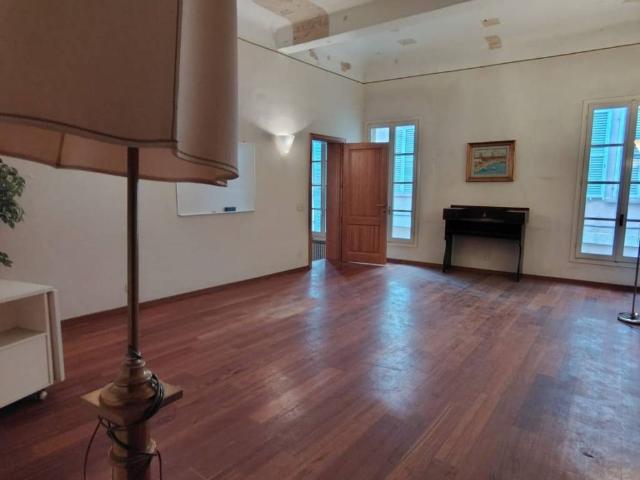 Appartamento in vendita a San Francesco-Giardini Pubblici, Re