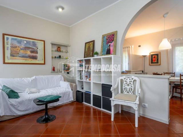 Appartamento in vendita a Re, Reggio Emilia