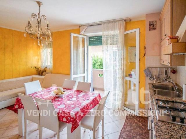 Appartamento in vendita a Re, Reggio Emilia