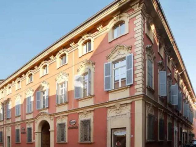 Appartamento in vendita a San Francesco-Giardini Pubblici, Re