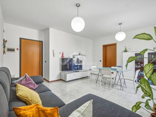 Appartamento in vendita a Roncocesi, Reggio Emilia
