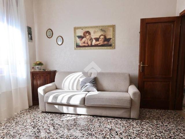 Appartamento in vendita a Santa Croce, Re
