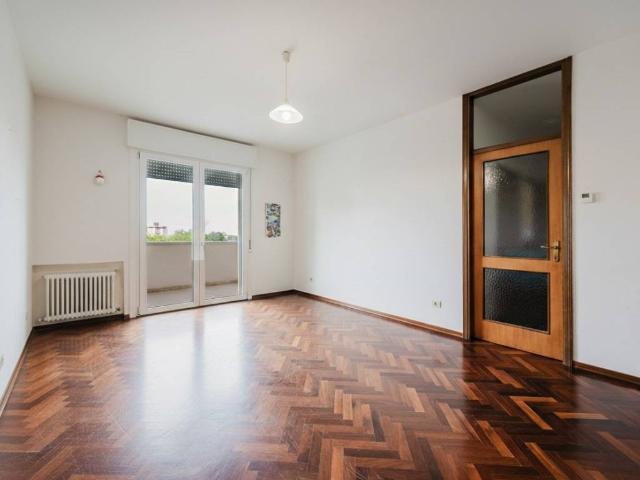 Appartamento in vendita a Mirabello, Re