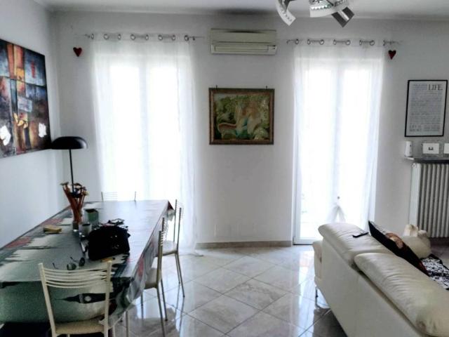 Appartamento in vendita a Mirabello, Re