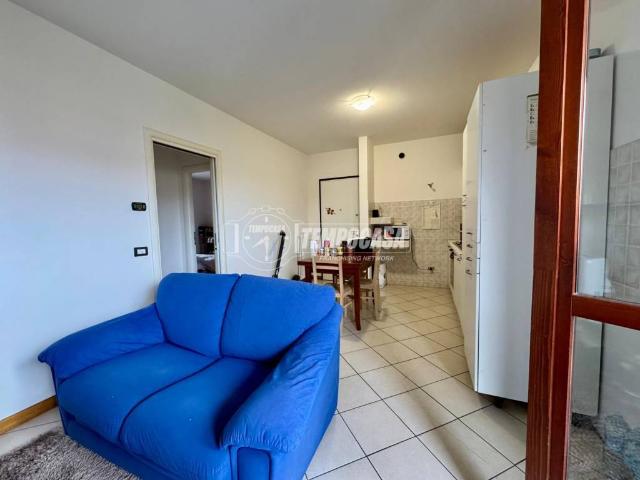 Appartamento in vendita a Re, Reggio Emilia