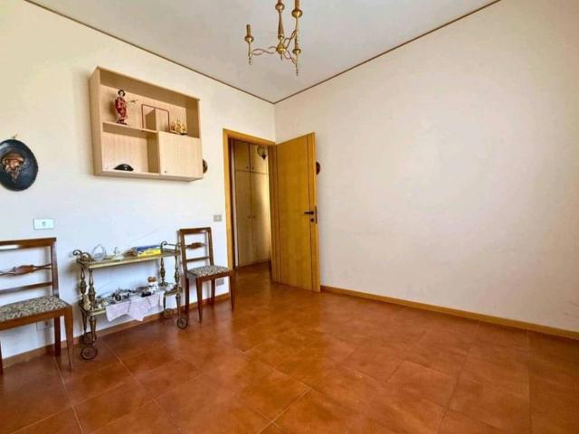 Appartamento in vendita a Re, Reggio Emilia