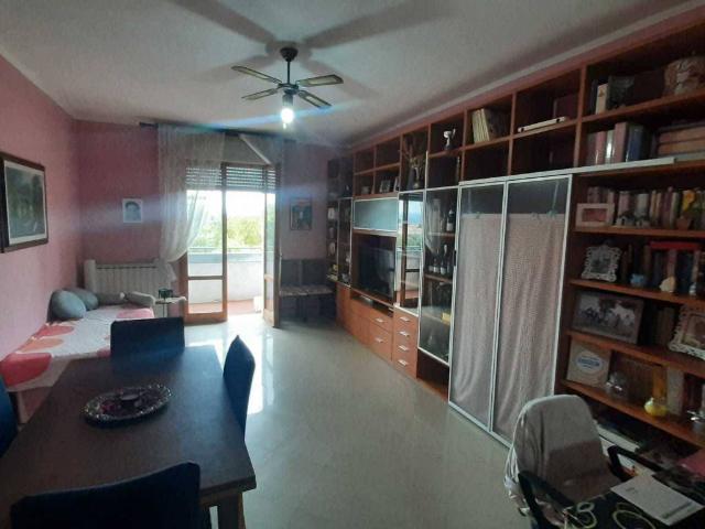 Appartamento in vendita a Villaggio Stranieri-Bazzarola, Re