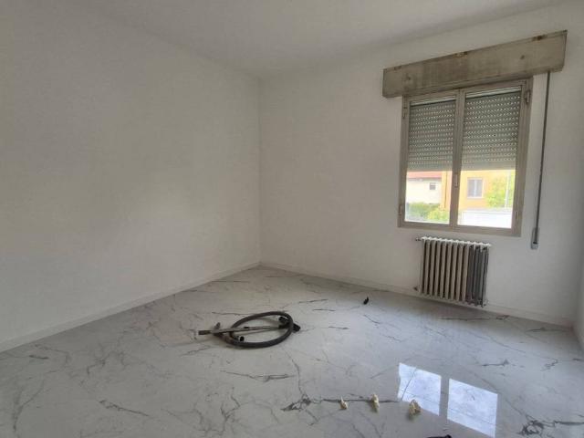 Appartamento in vendita a Re, Reggio Emilia
