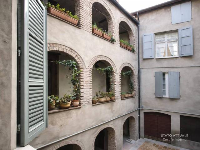 Appartamento in vendita a San Francesco-Giardini Pubblici, Re