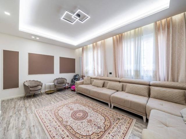 Appartamento in vendita a Santa Croce, Re